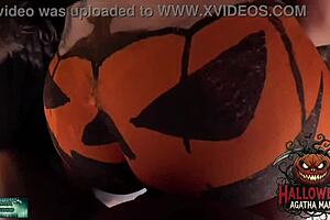 Who wants mama studio em um bbc fodendo um jack olantern de halloween de uma milf brasileira gratis?