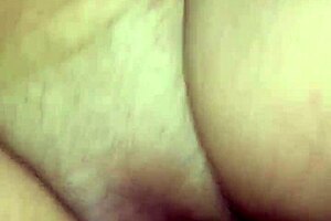 I am cogiendo with a milf until squirting and creampie.