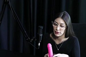 Watch the naughty interview full of filth with Melina Khalifa in Porn Cast Brazil - part 5 on Sheer Red