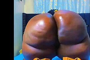 Why does this BBW in high heels twerk and spread her huge ass for daddy?