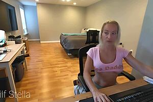 I enjoy my morning pussy stretching session as milf Stella on webcam with big tits.