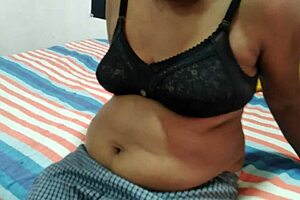 your hottest step mom with that amazing round ass, do you want to play right now