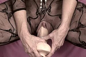 Granny with big tits gets fucked doggystyle by student using lingerie and dildo on toilet 😏🍆