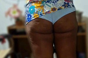 No aguento mais. Toda vez que meu pai vai pra igreja minha madrasta evangélica faz isso.