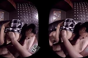 peaches gold gives that big boobs blowjob in 180vr 60 fps on sexlikereal