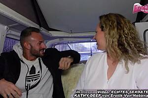 deutsche große bbw milf auf der straße zum sex casting überredet