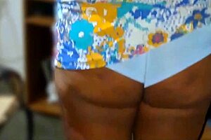 No aguento mais. Toda vez que meu pai vai pra igreja minha madrasta evangélica faz isso.