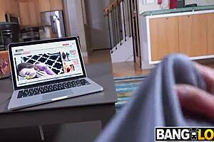 alexis fawx gets help then squirts hard ridin pov cowgirl missionary