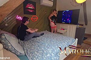 belle mere got so hot playin pacman... beau fils fucks her pussy fulla cum then she eats it