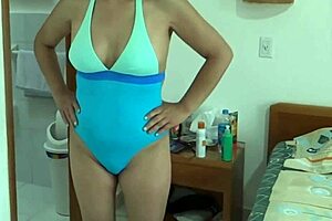 I masturbate to great orgasm before beach flashing cocks hard