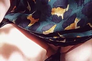 mature blonde cougar flashes her huge shaved cameltoe pussy outdoors 😏👅