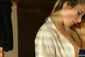 Voyeur Boyfriend Watches Girlfriend Massage Milf