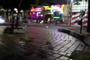 i lock myself in with this hot brunette offering cash for fun