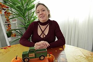 breezy bri teases stepbro with tight pussy before thanksgiving dinner bonding