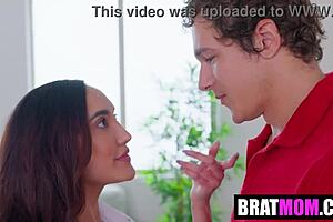 stepmom chloe amour works that big ass on jayden marcos?