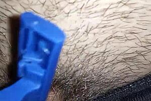 hey, wanna see this curvy milf's big pussy up close?