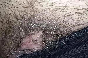 hey, wanna see this curvy milf's big pussy up close?