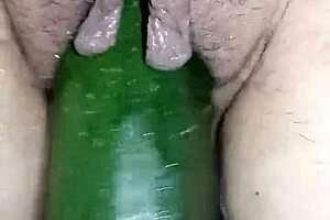 horny spanish housewife flashes curvy fat pussy squirting orgasm frenzy