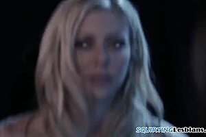 lesbo milf fingers wet pussy during steamy threeway action