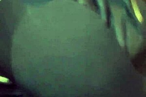 HOT MADURA FLASHES FAT ASS ON STREET!