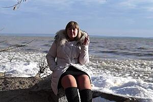 wanna see fat milf piss outdoors flash hairy pussy no panties?