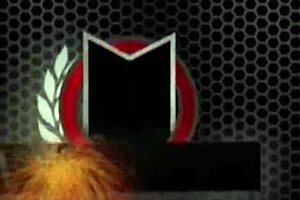 Curvy Sara Jay rams huge dildo deep in her plump mature pussy lips