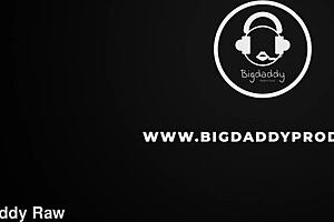 miss chaudexxx fucks two guys vacation style 😈🍆🏖️