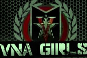 Bubble Ass Redhead Penny Pax Licks Big Clit Wet!