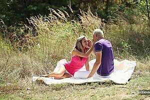 Petite Czech whore's risky outdoor assplay quickie by river