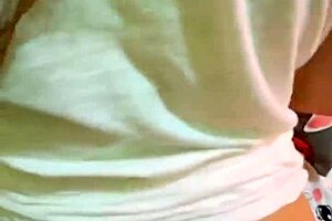 di ajak ngentot tetangga janda bokong semok ya kan?