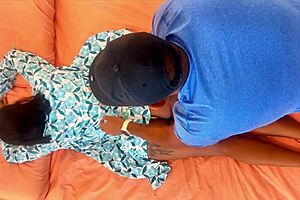 Stepmom Shares Bed With Stepsons Cock While Dads At Work In Panama!