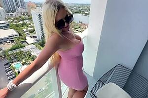 BEAUTIFUL BLONDE REVEALS CURVY TITS ASS IN TINY PINK DRESS OUTDOOR!