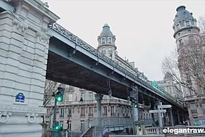 Milf Takes Double Penetration And Cumshot At Office