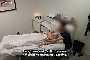 Whoa tattooed milf Kendal fucks her oiled masseuse 😍🍑💦