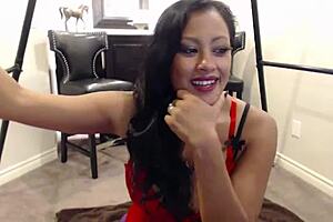 Maxine X Glasses Dildo Fucks Wet Cunt Hard