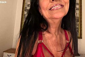 czech bbw brunette masturbates outdoor first time to juicy orgasm