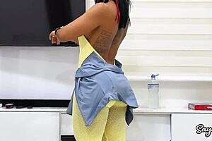 Sayafit's Big Ass Colombian Milf Fixes TV Then Anal Pounds Me