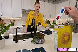 stepson spots stepmom's buttplug wants to fuck her ass now! 🍑😏