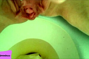 cum watch me rush to toilet so horny girlfriend