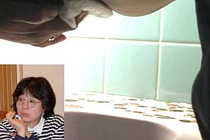 housewife spreads her pussy wide for your enjoyment