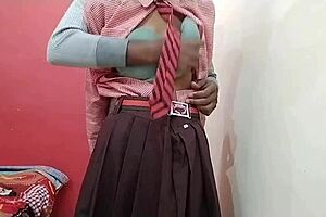 Indian school lovers fuck tight pussy with big cock mms