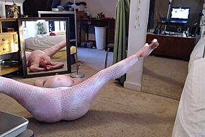 dawnskye1962 stretches curvy body in morning workout sexercise light