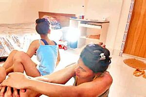 Uttaran20 pěstuje stříkající krásku v FFM trojce s cumem