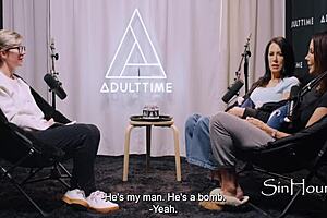 shay sights and reagan foxx share a casual backstage interview chat