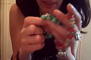 Mature Italian teases with smelly feet fetish play 🦶😏