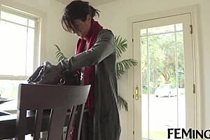 these horny lesbians finger lick toys till they squirt watching each other