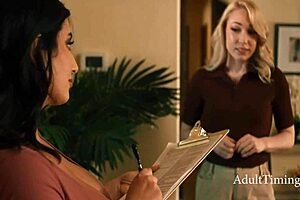 Lesbian Wife Sarah Arabic Tastes BBC from Isiah Maxwell Lily Labeau