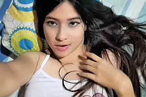 my best friend is such a cheater, sending her fat ass solo panty tease vid to her father-in-law 😏🍑