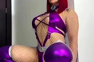 mi madrastra culona se disfraza de starfire para que la folle por halloween