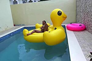 maxine x fingers huge asian tits and curvy pussy solo